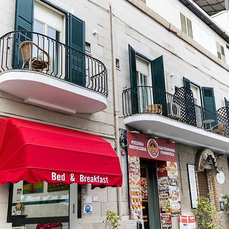 레조디칼라브리아 Il Balcone Sullo Stretto B&B 외부 사진