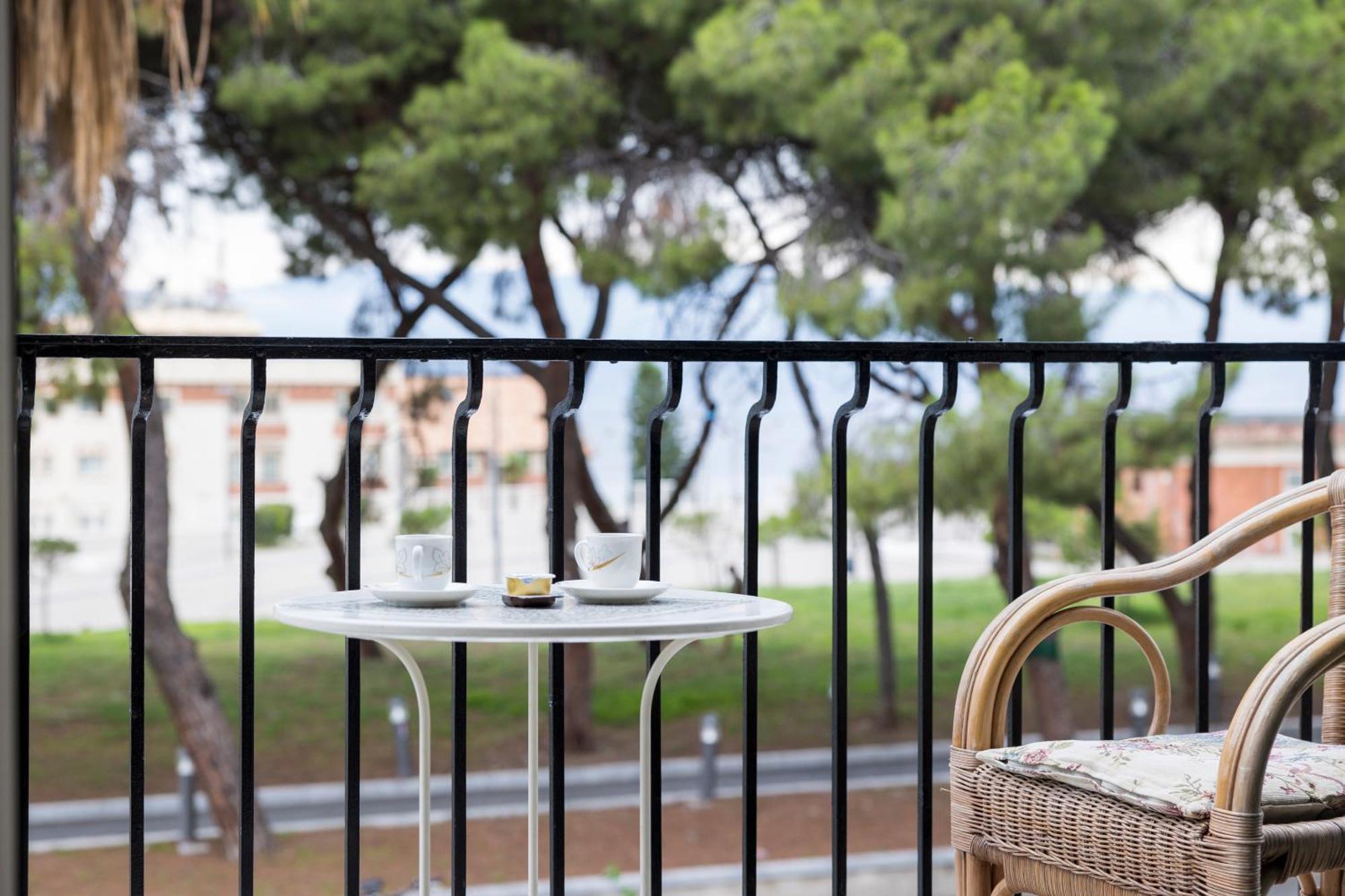 레조디칼라브리아 Il Balcone Sullo Stretto B&B 외부 사진